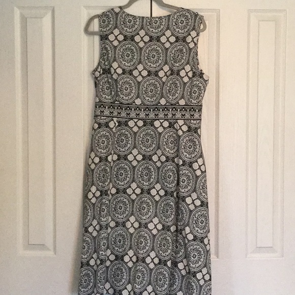 Dress - Picture 3 of 5